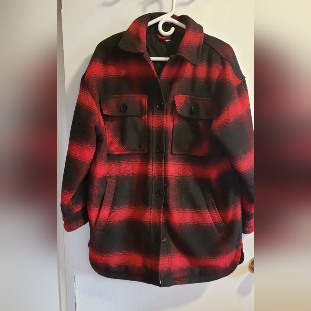 H&M Oversized Red and Black Plaid Jacket-Small